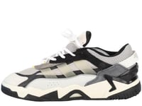 حذاء أديداس