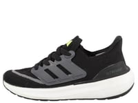 حذاء اديداس ألتربوست