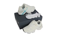 حذاء نيوبلانس 9060