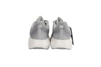 حذاء آسيكس نوفا الإصدار 3