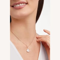 قلادة ديفاز دريم - أبيض