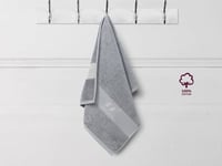 رمـادي فـاتـح