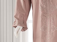 طقم شرشف صلاة مطرز مع سجادة - وردي