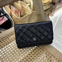 شنطه شانيل كلاتش 20 c اسود كافيار