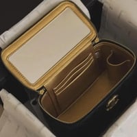 شنطه شانيل كروس كلاسيك