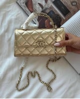 شنطه شانيل ذهبي مقاس 20