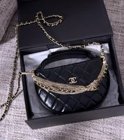 شنطة شانيل باوتش صغير