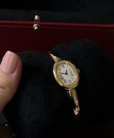 ساعة كارتير نسائيه ذهبي مع ملحقات ماستر