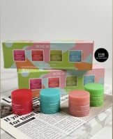 طقم للعنايه بالشفايف 4 نكهات