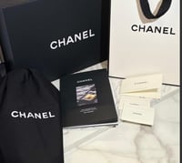 شنطة شانيل 24A مقاس 22 سم شامل الملحقات