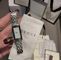 ساعه قوتشي موديل كلاسيك مع ملحقات الجديده او القدي...