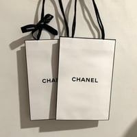 كيس شانيل اصلي + شريطه من اختيارك للون