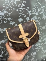 شنطه لويس فيتون سومور بي بي