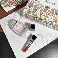 بوكس عطر مس ديور بلومينغ 50 مل مع روج مس ديور