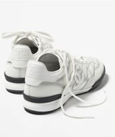 سنيكرز شانيل النسائي – تصميم فاخر