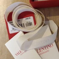 شريطه اهداء فالنتينو 1 متر