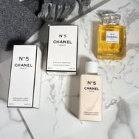 عطر ان فايف شانيل + بودي لوشن شانيل