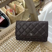 شنطه شانيل كلاتش 20 c بني جلد