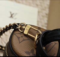 لوي فيتون Vanity Chain Pouch مقاس19cm