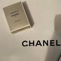 توزيعات عطر شانيل جابريل شامل كيس + شريطه من اختيا...