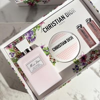 مجموعه كرستين ديور