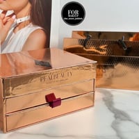 بوكس مكياج بديل شارلوت