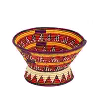 مطــرح مُزين بالتطريز الشعبي - وسط مقاس 24سم