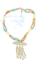 عقد من الخرز والمعدن قديم ونادر