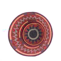 مطــرح مُزين بالتطريز الشعبي - وسط مقاس 28سم