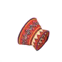 مطــرح مُزين بالتطريز الشعبي (خوص)(تمر-مكسرات-زبيب...