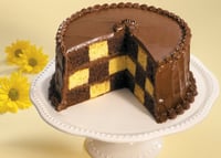 ويلتون صواني خبز كيك متعدد الألوان 9 انش 3 قطع