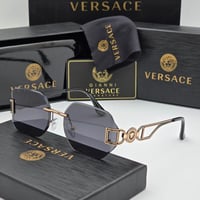 نظاره فرزاتشي Versace