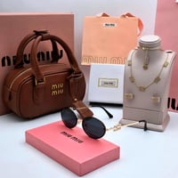 طقم شنطه ونظاره واكسسوار من ميامياو