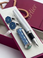 طقم رجالي. ماركة كارتير