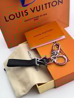 ميداليات مفاتيح من ماركة لويس فيتون