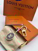 ميداليات مفاتيح من ماركة لويس فيتون