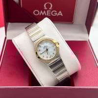 ساعه اوميغاء نسائيه