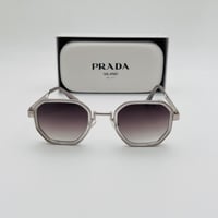نظارة برادا PRADA