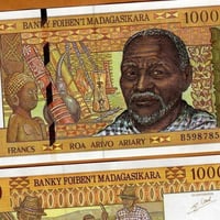 مدغشقر فئة 10،000 أرياري أنسر (إصدار قديم)