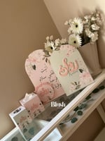 بكج استقبال روان/مع تصميم Apple Blossoms و كتابة ب...