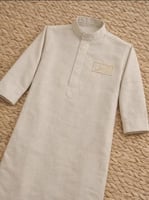 ثوب العيد بالاسم بياقة دائرية أنيقة