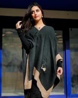 سكارف شتوي بتطريز الاسم حسب الطلب