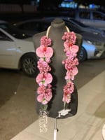 تصميم عقد تخرج الاسم مع الورد