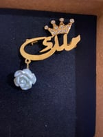 بروش تاج ملكي مع الفصوص و ورده