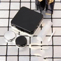 حافظة عدسات للاصقة