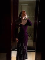 فستان جوخ فاخر مع تطريز يدوي مباشر يضيف له لمسة فخ...