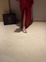 فستان كرنكل عودي فاخر بفنشنق عالي وإطلالة أنيقة وج...