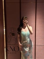 فستان تل فاخر مع ورود ثري دي وشك يدوي بتصميم أنثوي...