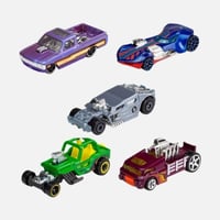 هوت ويلز - طقم 5 سيارات - الأختيار عشوائي