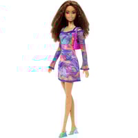 باربي - دمية فاشونيستاس - بشعر مجعد ونمش